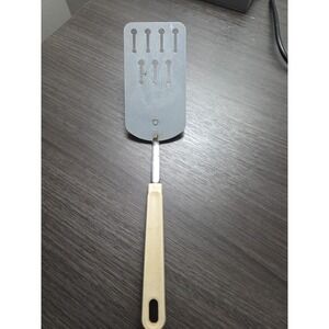 Vintage EKCO Slotted Keyhole Spatula Chrome Plated Almond Colored Handle